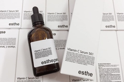 Tinh chất Esthepro Vitamin C Serum 561 có tốt không?-1