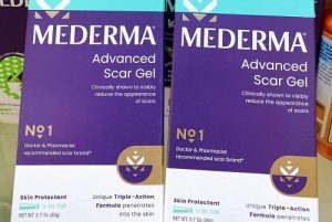 Cách sử dụng kem trị sẹo Mederma Advanced Scar Gel-1